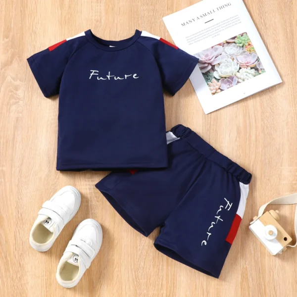 2pcs Toddler Boy Casual Colorblock Letter Print Tee Shorts Set