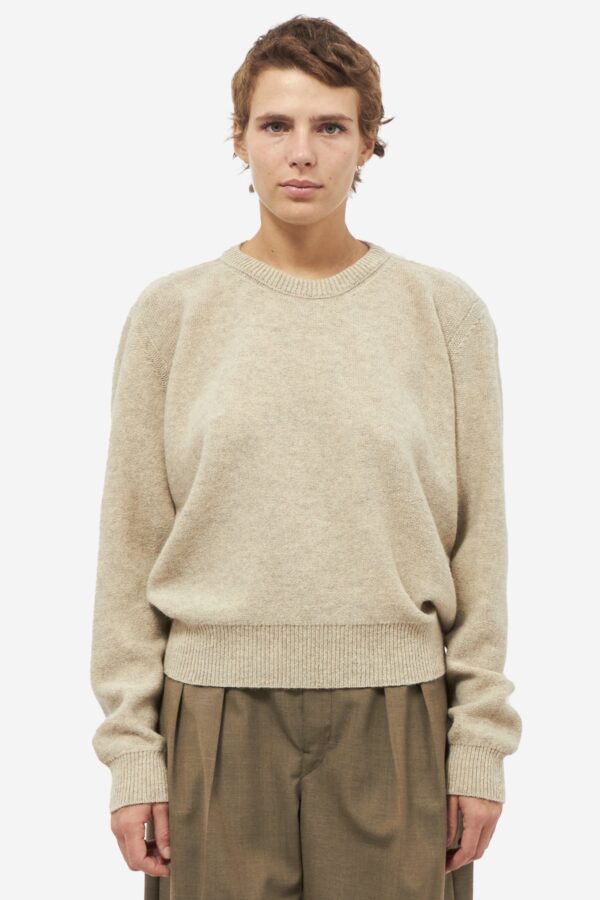 Maglia TILTED CREWNECK in lana beige