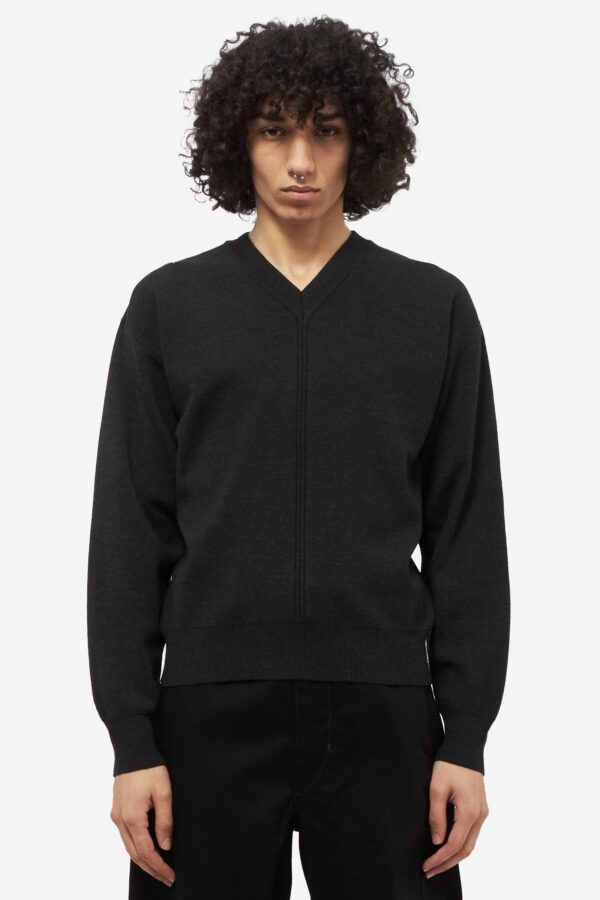 Maglia V NECK JUMPER in lana nera