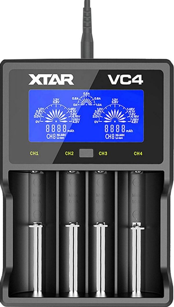 XTAR 4 Schacht USB Ladegerät Micro USB Eingang LC Display für Li Ion und NiMH Akkus VC4